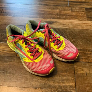 Reebok One Guide Womens 8 Pink Aqua Neon‎ Yellow Preowned